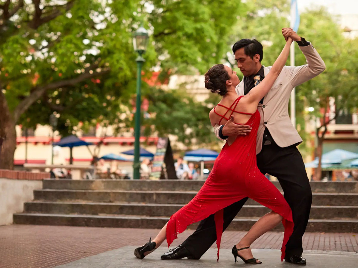 00 Buenos Aires couple de danseurs de tango.jpg